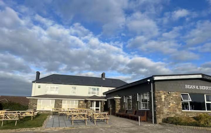The Blue Horizon Hotel Laherne Hill ภายนอก รูปภาพ